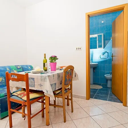 Surijan Lägenhet Lovran