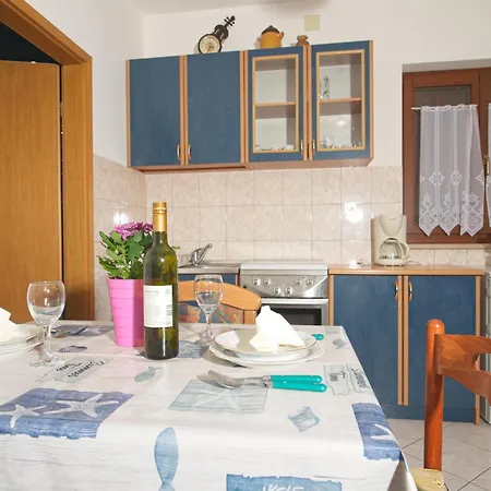 Apartment Surijan *